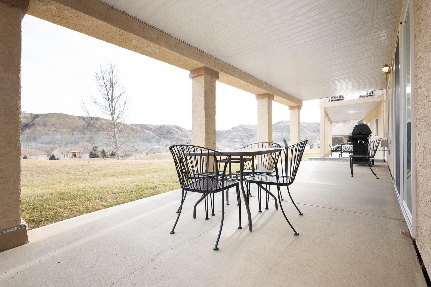 Paradise Canyon Golf Resort - Signature Walkout Condo 380 Lethbridge Exterior photo